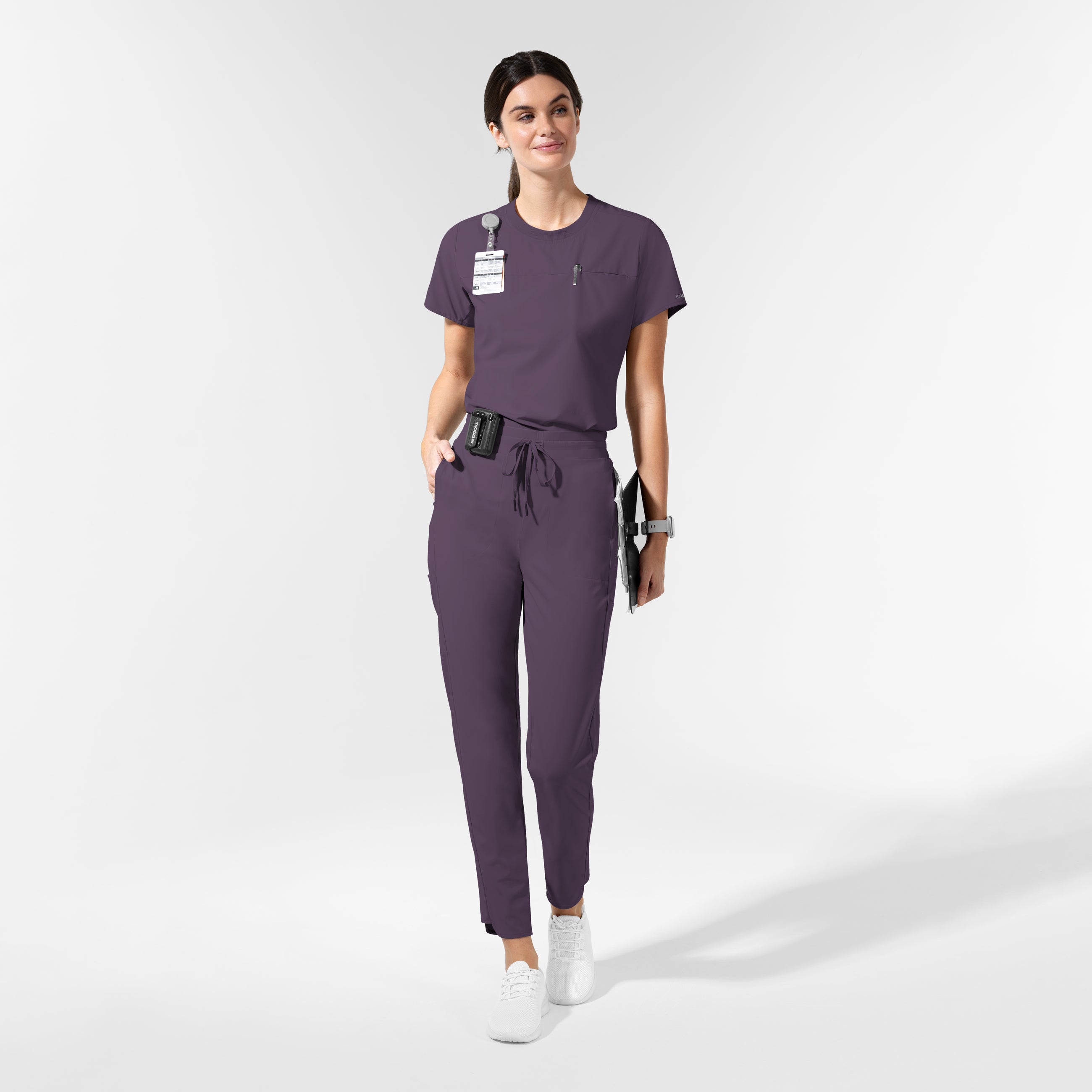 Set de Blusa Médica con Cuello Redondo y Pantalón Ajustado - Marca Wink
