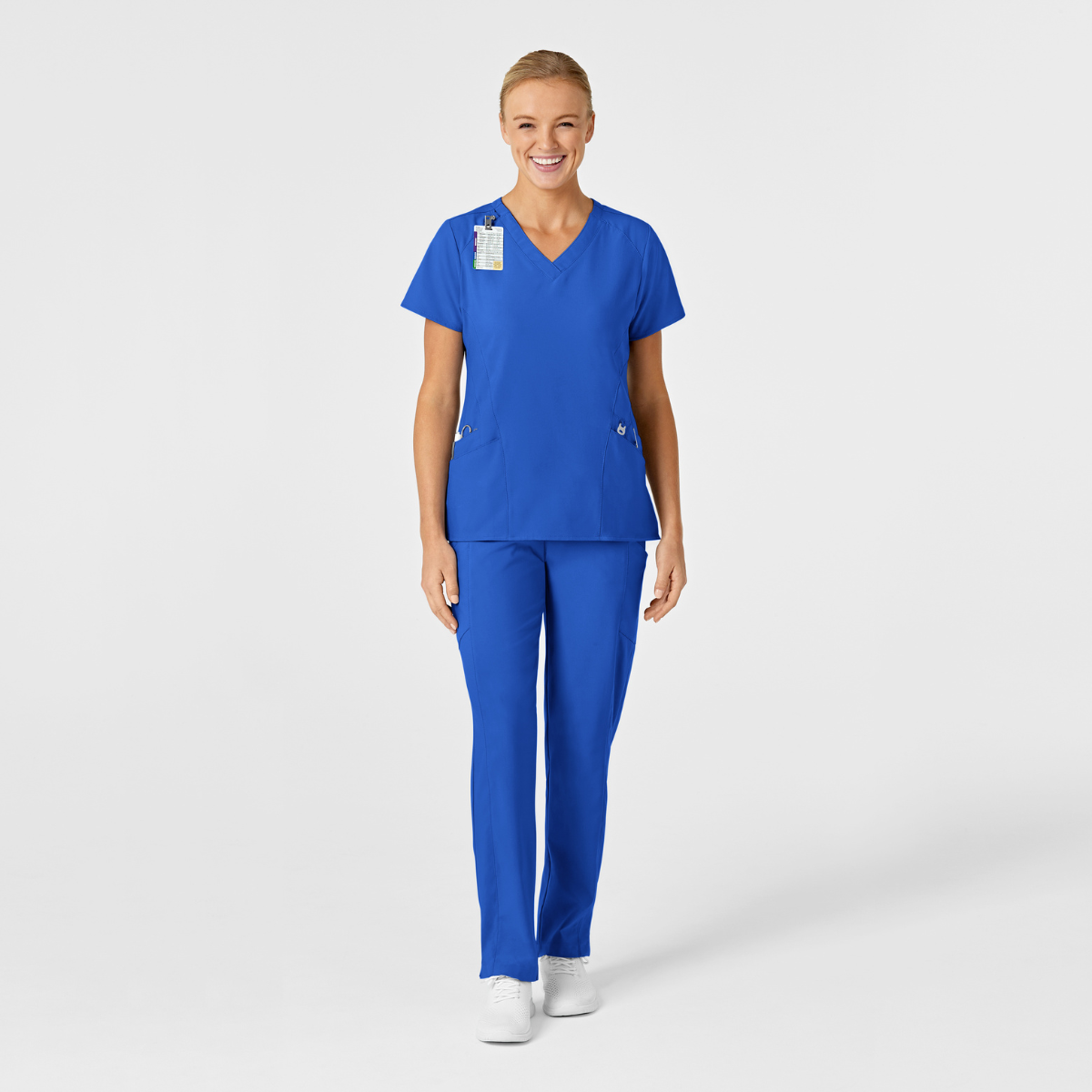 Scrub Médico Repelente a Líquidos de filipina estilizada con cuello V y pantalón doble cargo frontal liso para mujer | Marca Wink