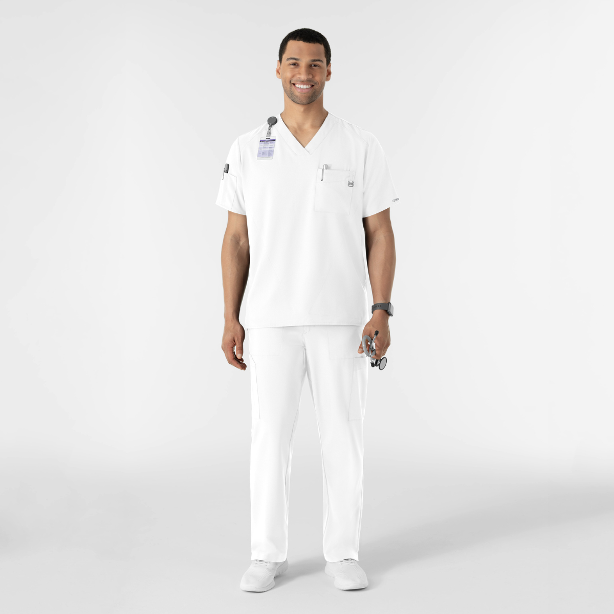 Scrub Médico Repelente a Líquidos de filipina de cuello en V con pantalón cargo frontal liso para hombre | Marca Wink