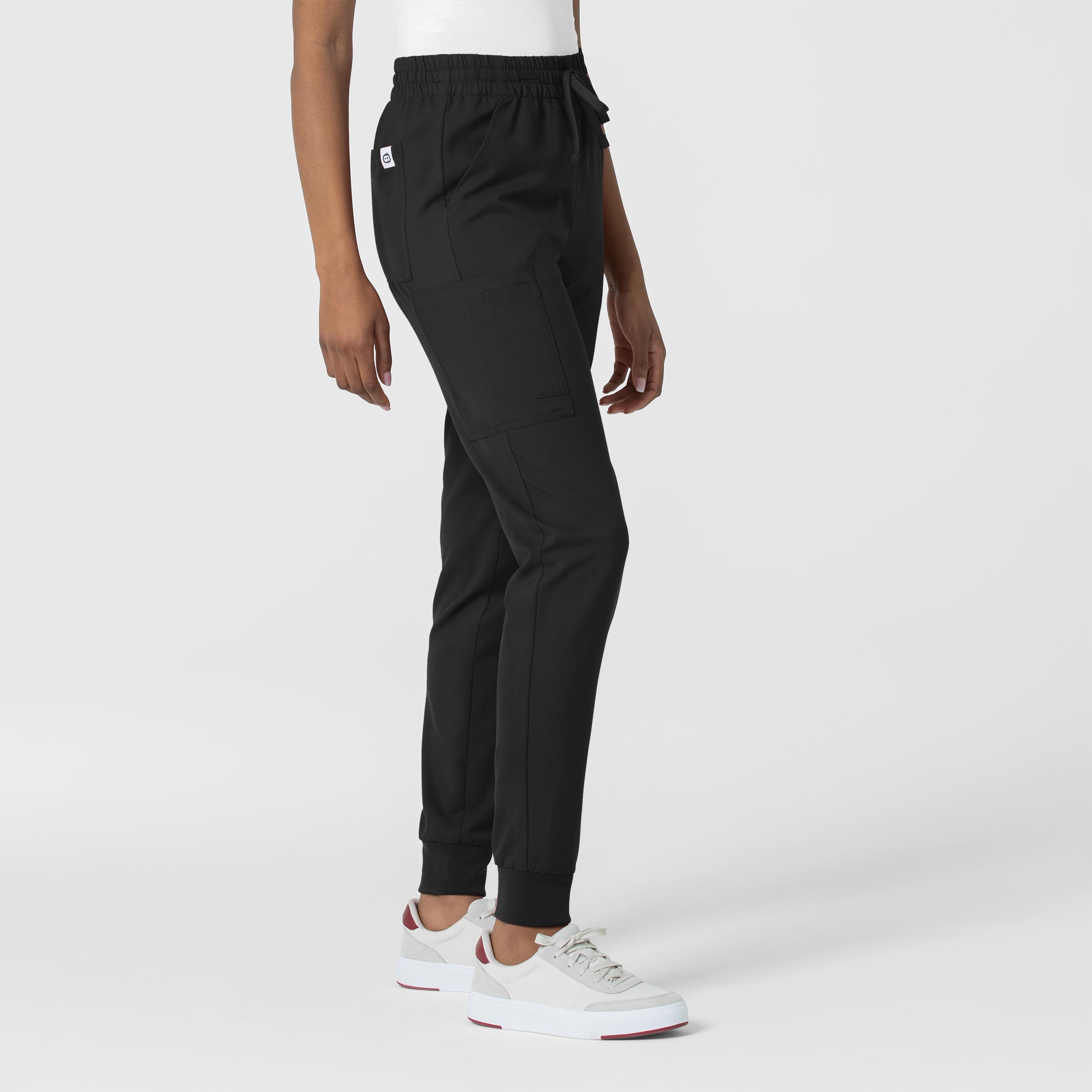 Scrub Uniforme Médico con Filipina con cuello en V curvo y pantalón jogger tipo cargo para mujer | Marca Wink