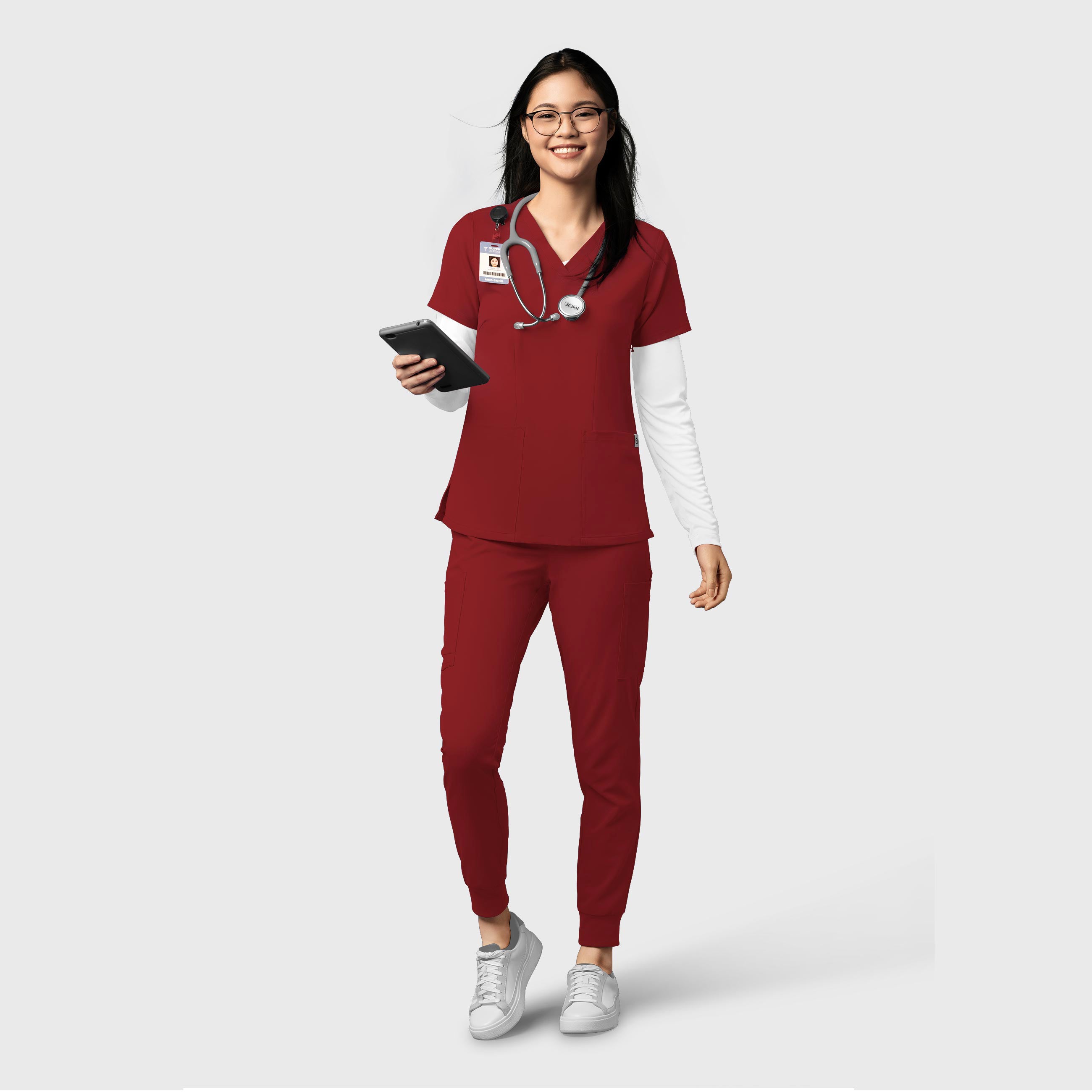 Scrub Uniforme Médico con Filipina con cuello en V curvo y pantalón jogger tipo cargo para mujer | Marca Wink