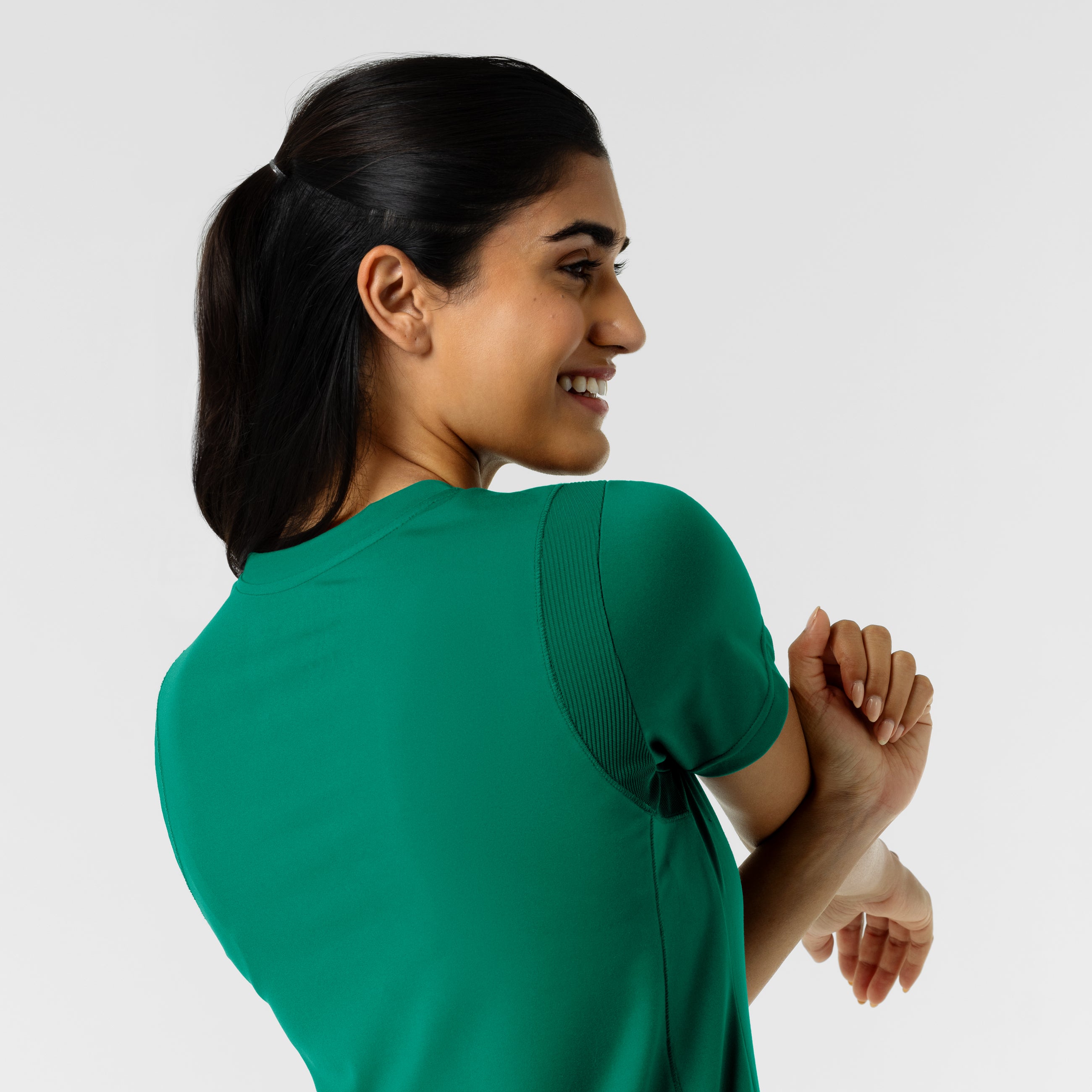 Set de Blusa Médica de Manga Corta con Media Cremallera y Pantalón de Punto Corte Regular - Marca Wink