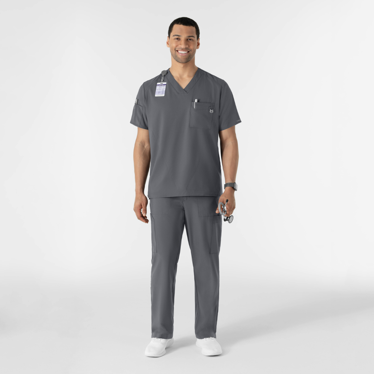 Scrub Médico Repelente a Líquidos de filipina de cuello en V con pantalón cargo frontal liso para hombre | Marca Wink